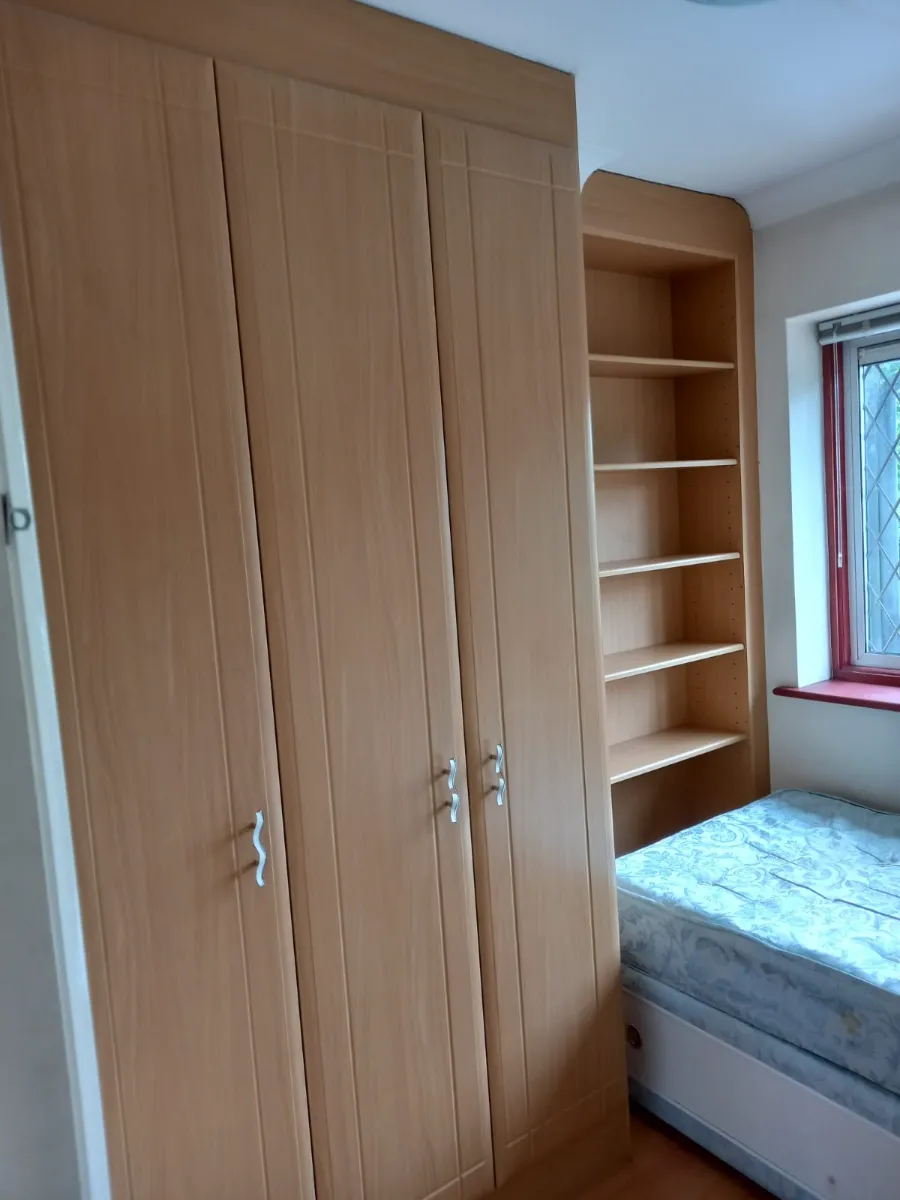 Bedroom wardrobe and shelves dusted, cleaned by Spark & Shine Cleaning Co. in Myrtle Beach, SC